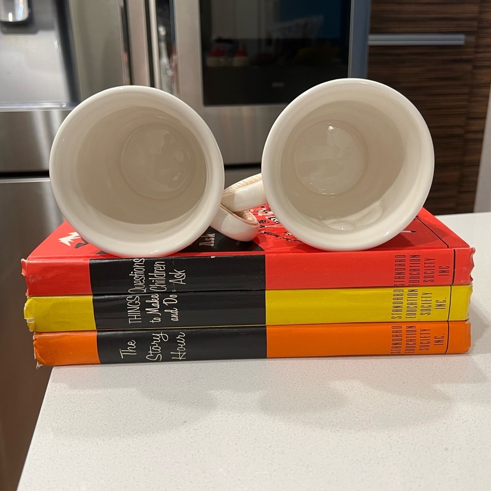 Vintage 2002 It's a Wonderful Life Mugs Angel Wings Christmas - Picture 6 of 9